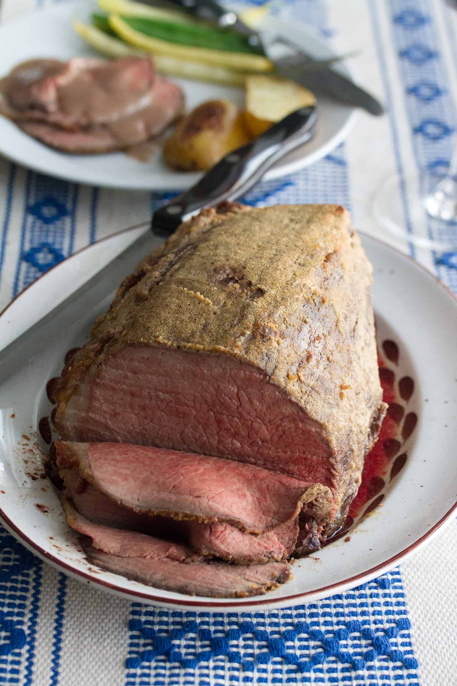 Slow Cooker Eye of Round Roast - Recipes Food and Cooking
